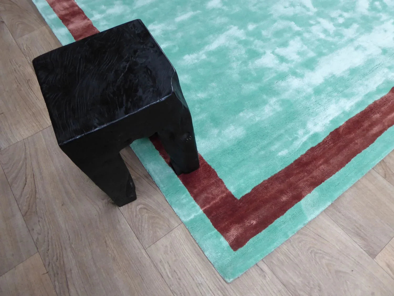 Tapis Annamitique Bleu et Marron – 100% Viscose – Éclat Soyeux Tufté Main - 2170T-B2-SPEC - Tapis Contemporains à Prix Outlet - Bel-Deco