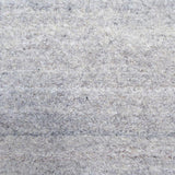 Light Grey Wool & Viscose Rug – Mutza – close-up of the weave