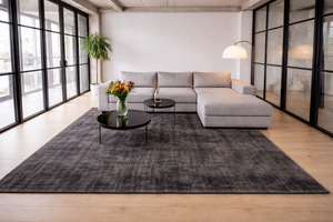 Prächtiger schwarz-goldener Teppich – Wolle & Polyamid – handgeknüpft