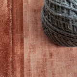 Teppich Bordeaux aus Polyester – Fliz – Detail der Webstruktur (2)