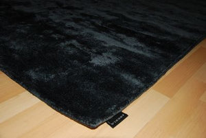 Tapis de chambre ou salon soyeux Noir en Bambou Tufté Main – Bamboo (140x200)