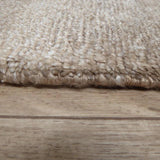 Alfombra marrón claro de pelo corto de seda de bambú – Sievy – detalle del borde (2)