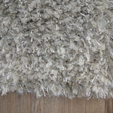 Ivory and Grey Shaggy Wool and Silk Rug – Laurita – close-up of the edge