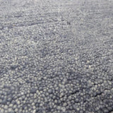 Tapis gris en laine – Bhurkan : détail du tissage