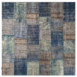 Tapis carré patchwork recyclé bleu vert beige en laine et coton – vue de face