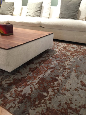 Heredity Donker Koper Schots Tapijt – Wol & Bamboezijde – Handgeknoopt (100 knopen)