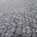 Alfombra gris oscura de lana bouclé – Lagoon – detalle del tejido