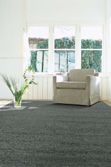 Hedendaags donkergrijs bouclé wollen vloerkleed – Lagoon (170x240, 200x300, 250x350 en 300x400)