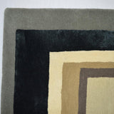 Vloerkleed meerkleurig van wol en viscose – Signature – detail van de rand (2)