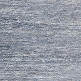 Tapis bleu et blanc en soie de bambou – Sievy : détail du tissage