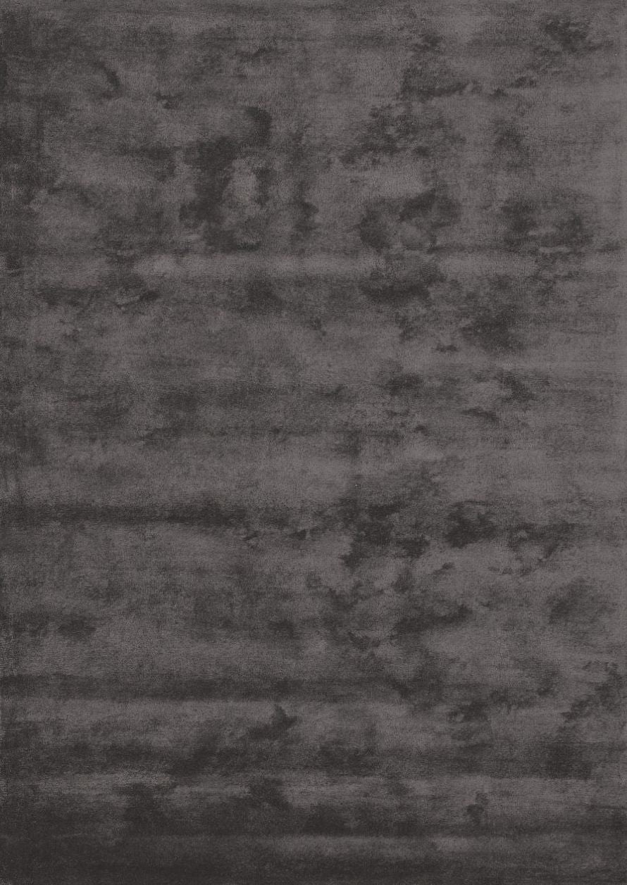 Tapis gris brillant en bambou fait main vu de face, texture douce et surface légèrement satinée