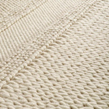 White Wool Rug – Mood – close-up of the weave (2)
