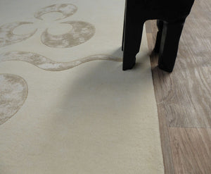 Tapis ivoire grand motif élégant