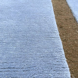 Alfombra azul y marrón tejida a mano – PROTO-FA0133 – detalle del tejido