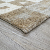 Beige and Brown Vintage Nettle Rug – Nettle – close-up of the edge