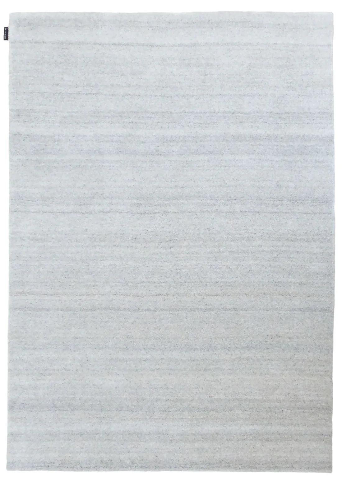 Light Grey Wool & Viscose Rug – Mutza – full view of the rug
