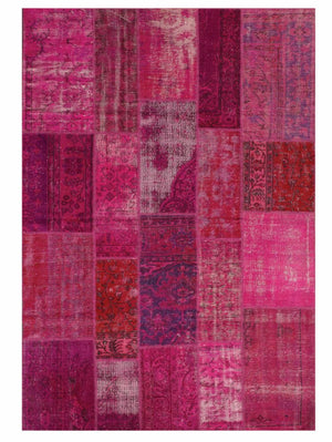 Tapis patchwork recyclé laine coton rose rouge – vue de face, motifs décoratifs visibles