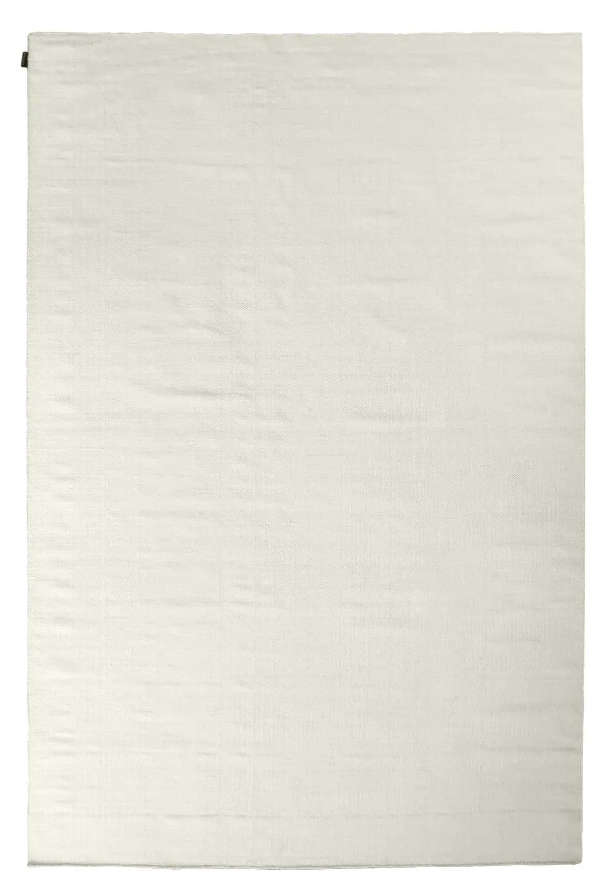 Tapis blanc en laine – Milhac : vue d'ensemble du tapis