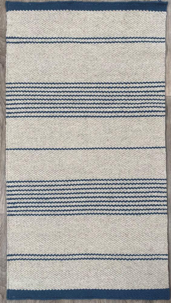 Teppich Beige und Marine aus Wolle – Tucson – Gesamtansicht des Teppichs