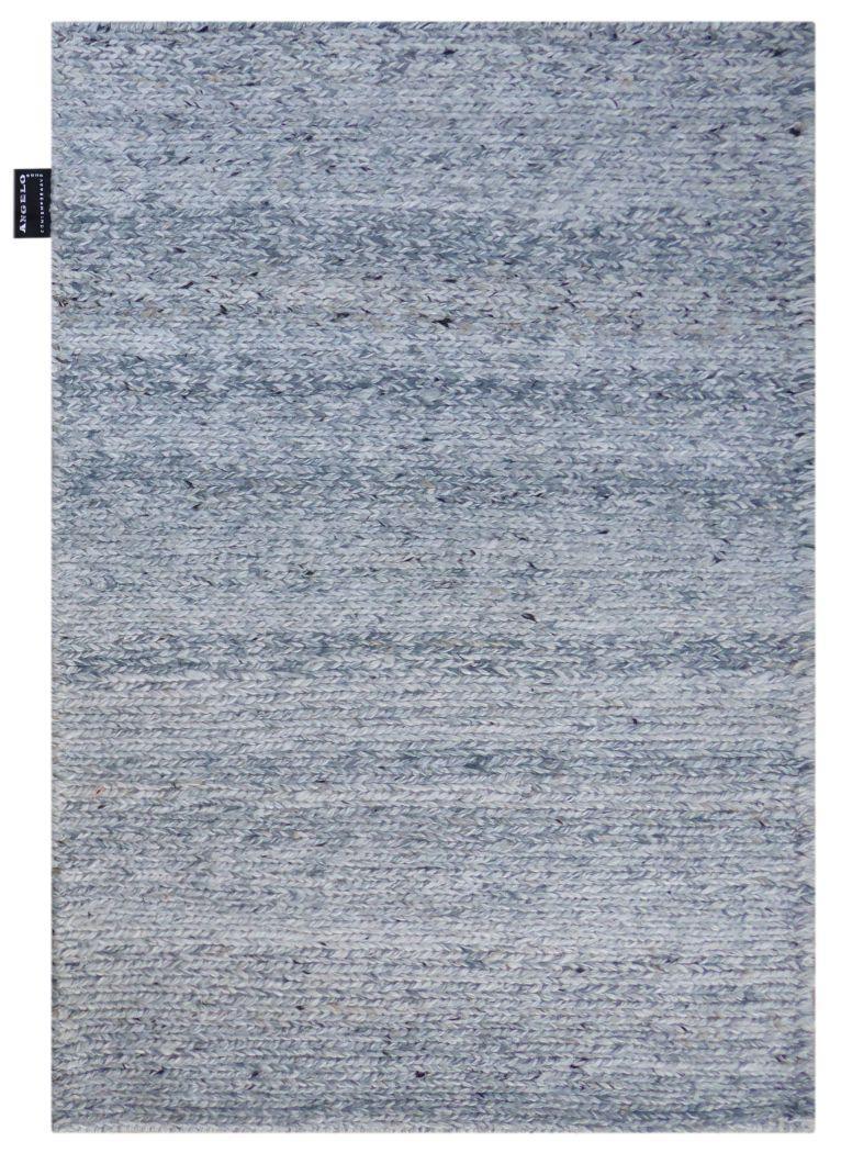 Vloerkleed wit en blauw van gerecycled PET – Pianic – volledig zicht op het vloerkleed