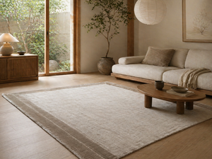 Tapis gris élégant en relief Fliz 2184-PEm-A115R, tissé main avec texture soie végétale, idéal pour salon moderne ou hôtellerie Bel-Deco.