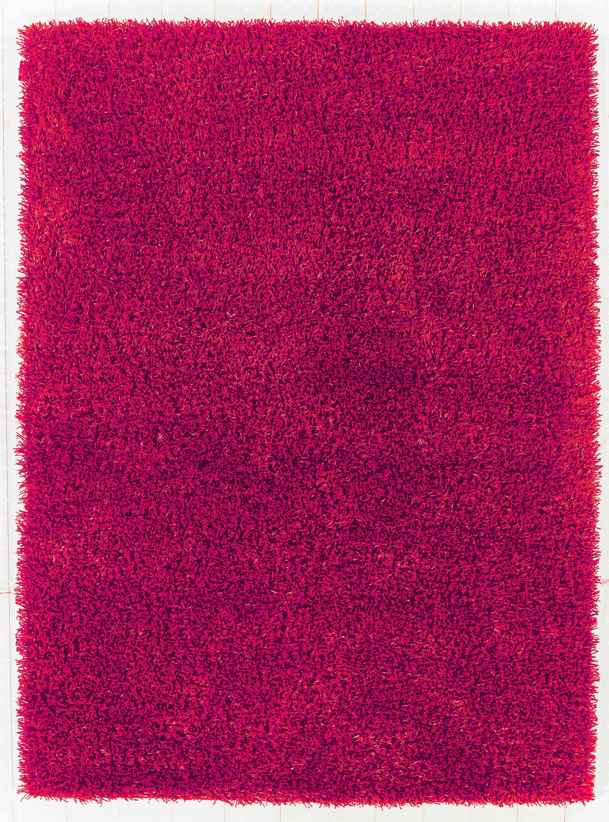 Tapis rose à poils longs en polyester – Electra : vue d'ensemble du tapis