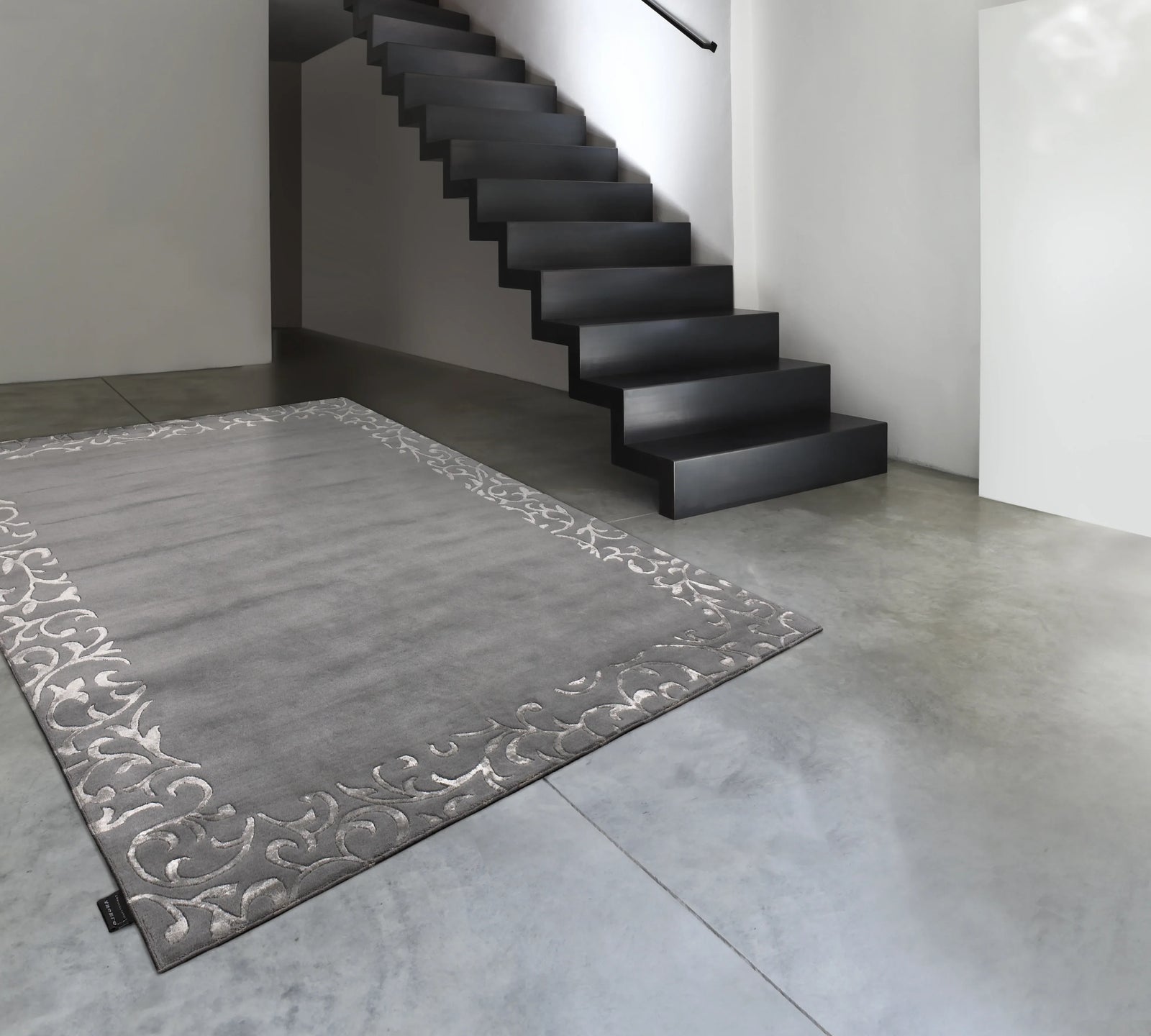 Tapis Sydney Floral Gris – Laine de Nouvelle-Zélande & Viscose – Design Artisanal - Tapis Contemporains à Prix Outlet - Bel-Deco
