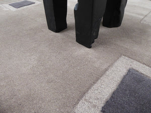 Promotion grand tapis gris à motifs géométriques 100% laine