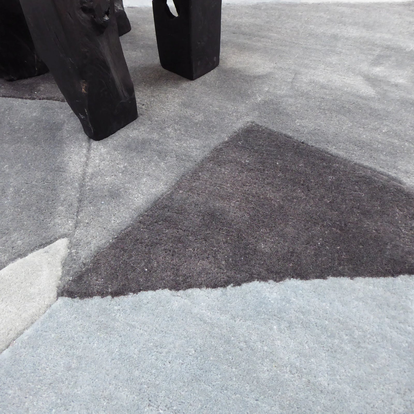 Elégant tapis coloré à motif géométrique en polyester - Tapis Contemporains à Prix Outlet - Bel-Deco