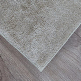 Grey Polyamide Hallway Runner Rug – Pacs – close-up of the edge